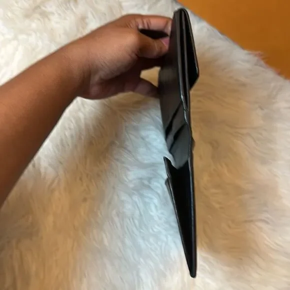 Chanel Camelia Wallet - Picture 14 of 16